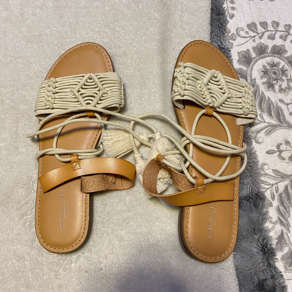 NEW AE lace up sandal